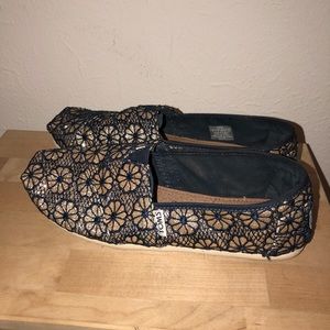 Toms Slide Ons